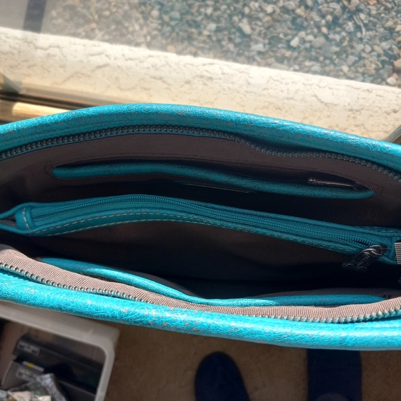Trinity Ranch leather handbag turquoise 10x12 hand tool cut out - Picture 5 of 10